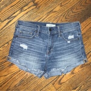ABERCROMBIE & FITCH Mid Rise Distressed Blue Denim Short Shorts Size 6 or 28